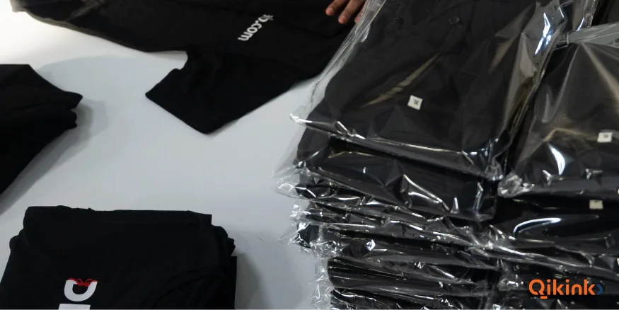 Custom printed t-shirts Qikink