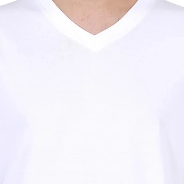 V-neck t-shirt qikink